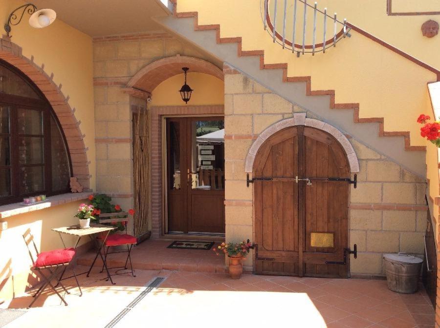 Bed And Breakfast Val Di Lupa 卡斯泰里那马里提玛 外观 照片